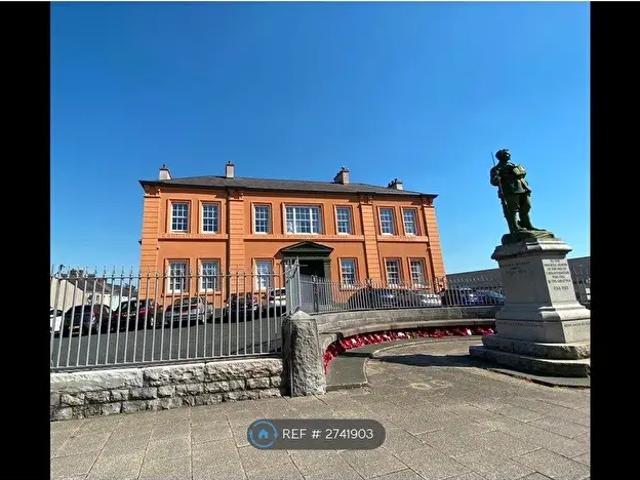 Apartment for rent in Carmarthen