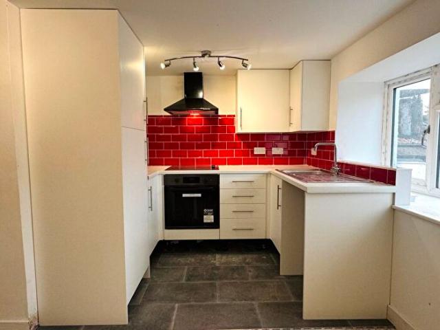 Apartment for rent in Carmarthen, Wales