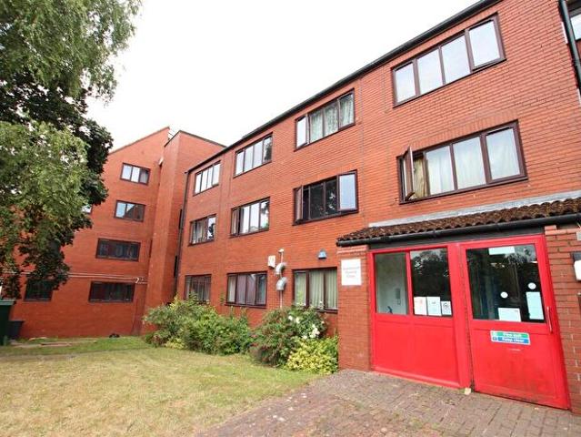 Apartment for rent in Westone, Northampton