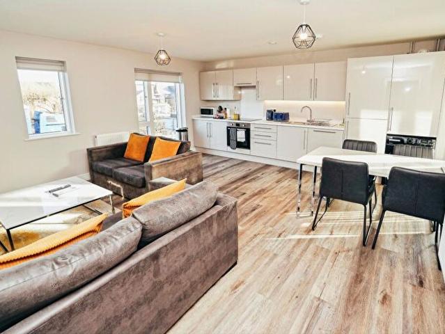 Apartment for rent in Abbey Park, Barton In Fabis