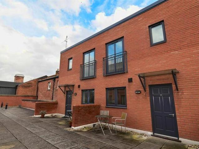 Apartment for rent in Sydenham, Green Close