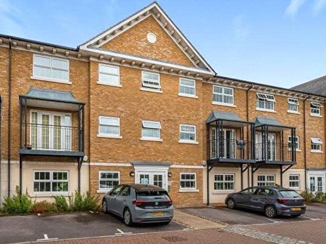 Apartment for rent in Cowley Marsh, The Slade