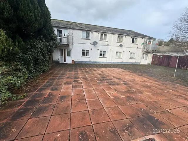Apartment for rent in Carmarthen