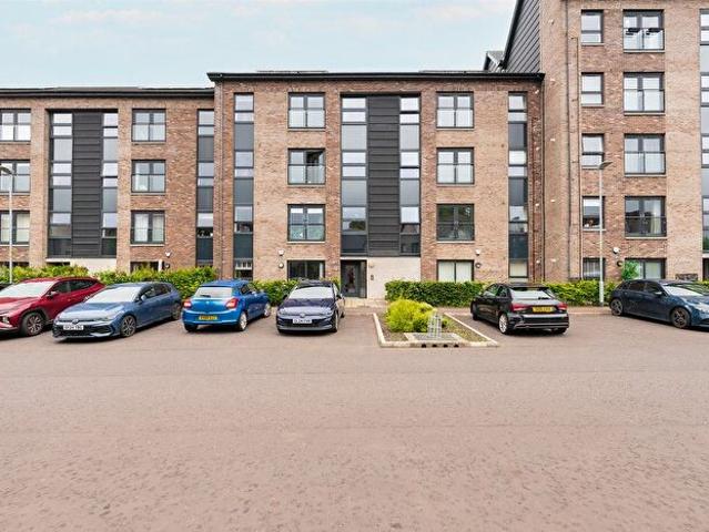 Apartment for rent in Wellmeadow, Pollokshaws