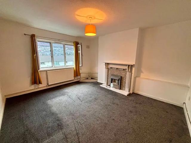 Apartment for rent in Mountain Ash East, Mountain Ash
