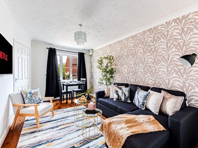 Apartment for rent in Shenley Brook End, Milton Keynes