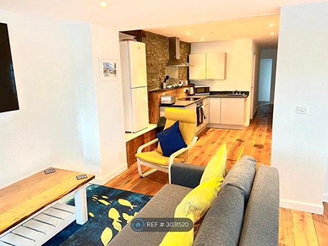 Apartment for rent in New Quay
