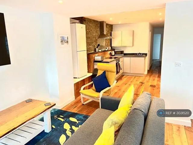 Apartment for rent in New Quay