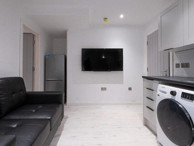 Apartment for rent in Brynmill, Swansea