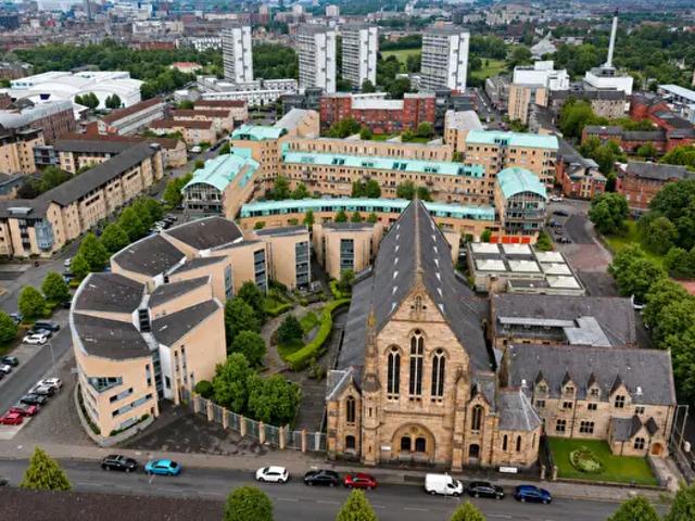 Apartment for rent in Hutchesontown, Gorbals