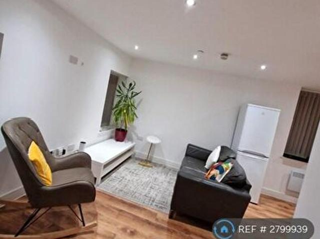 Apartment for rent in Mount Pleasant, Swansea