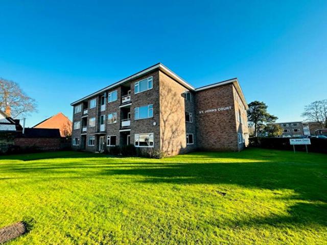 Apartment for rent in Cliff Hill, Green Close