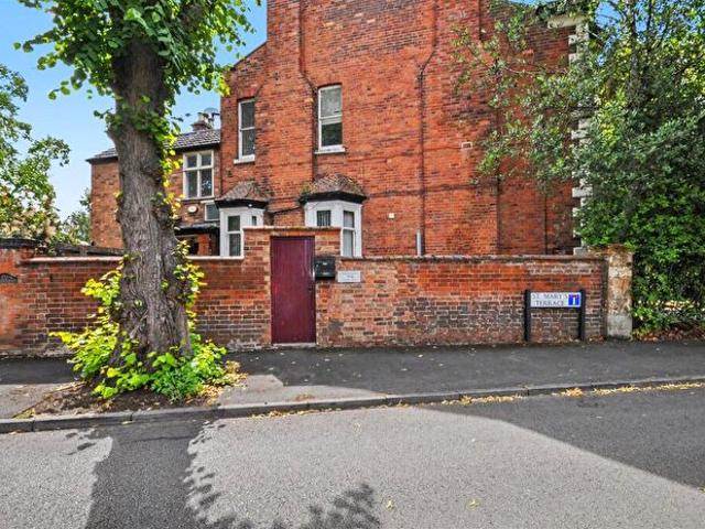 Apartment for rent in Sydenham, Green Close