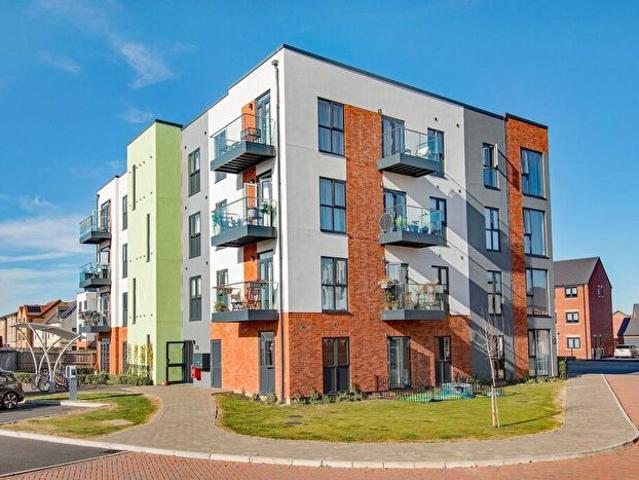 Apartment for rent in Priors Hall Park, Weldon