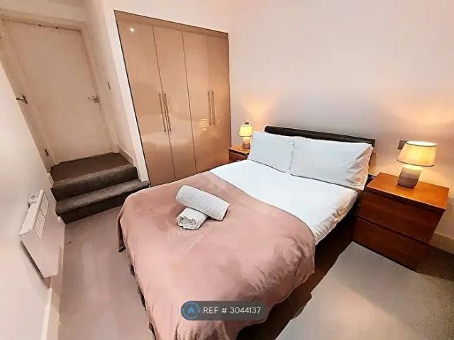 Apartment for rent in The Park, City of Nottingham
