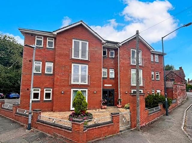 Apartment for rent in Ladyes Hills, Green Close