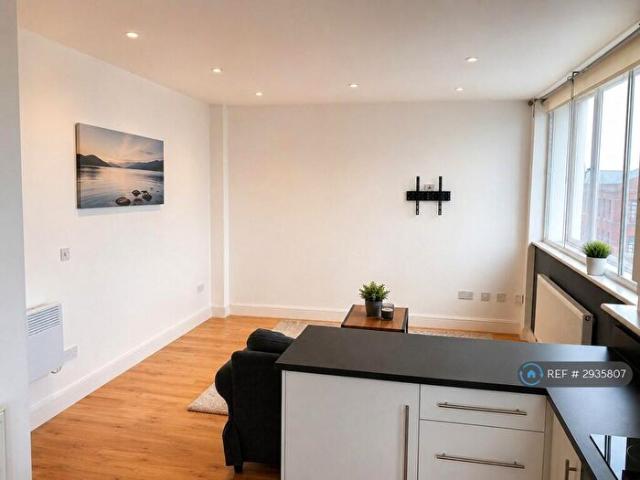 Apartment for rent in St Matthew's, Old Wharf
