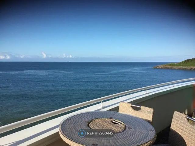 Apartment for rent in Rotherslade, Newton