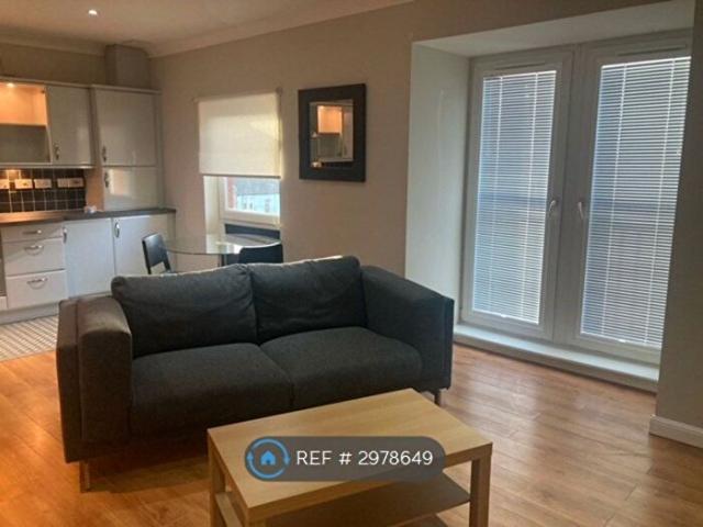 Apartment for rent in Broomhill, Scotland