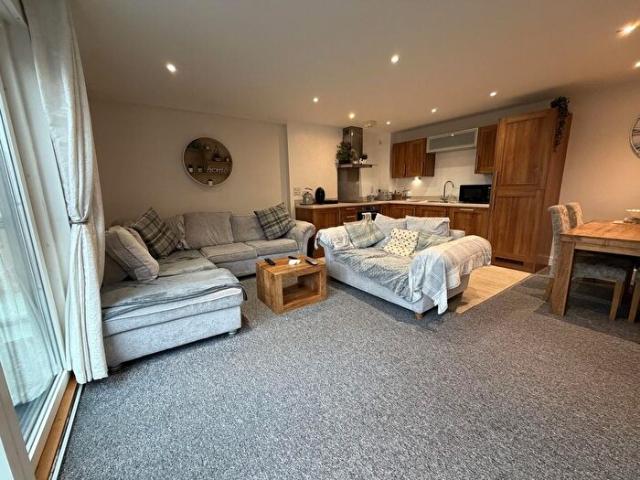 Apartment for rent in Nangreaves, Wales