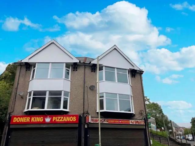 Apartment for rent in Porth, Wales
