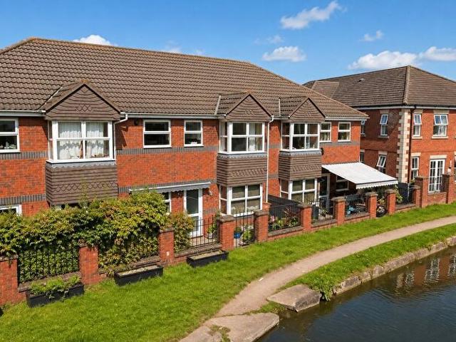 Apartment for rent in Elmfield, Leicestershire