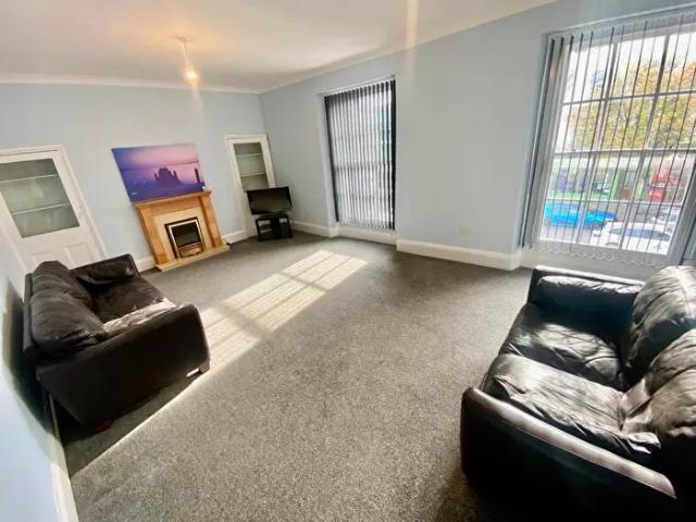 Apartment for rent in Brynmill, Swansea