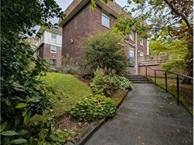 Apartment for rent in Dowanhill, Scotland