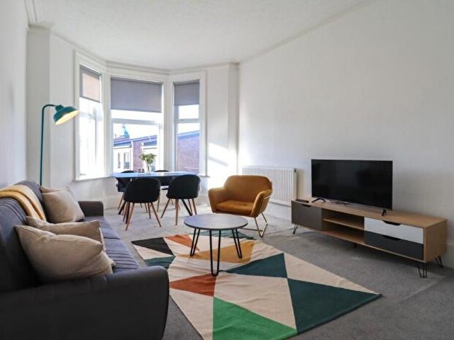 Apartment for rent in Castlehead, Glenburn