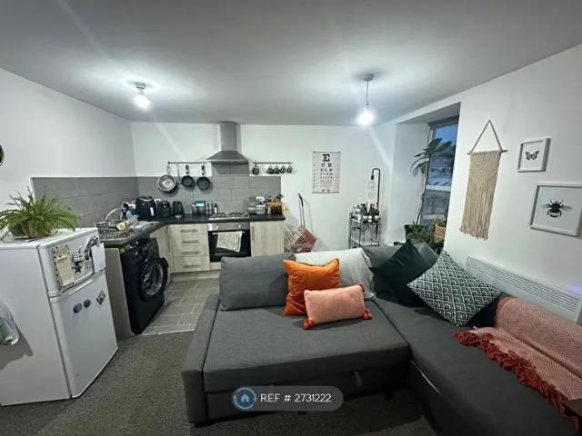 Apartment for rent in Porth