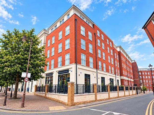 Apartment for rent in Dickens Heath, Solihull