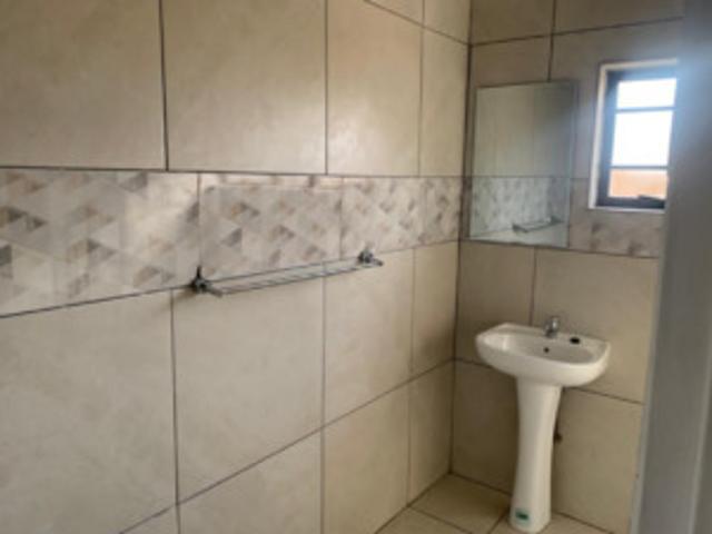 Flat for rent in Frances Baard, Northern Cape