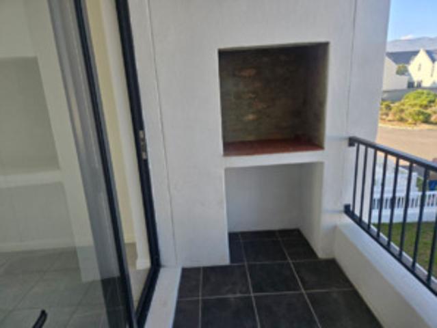 Flat for rent in Baardskeerdersbos, Western Cape