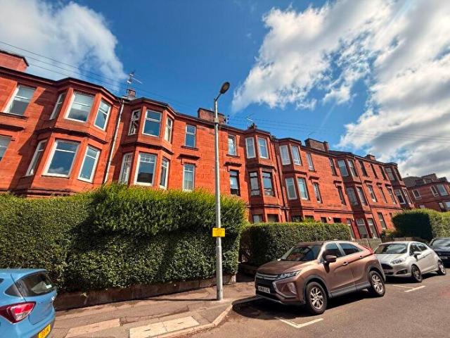 Apartment for rent in Dowanhill, Scotland