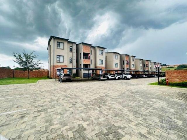 Apartment for rent in Wilgeheuwel, Roodepoort