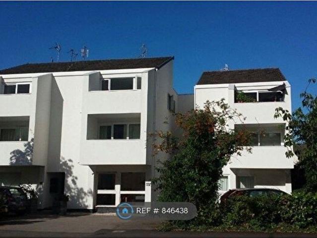 Apartment for rent in Sydenham, Green Close
