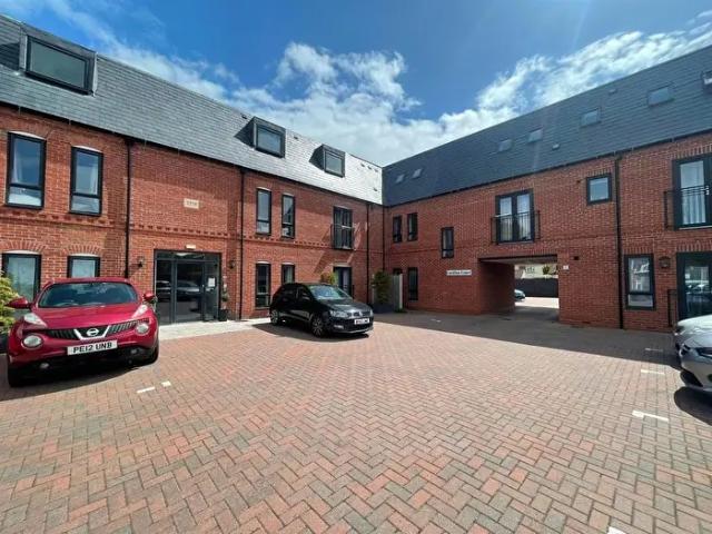 Apartment for rent in Elmfield, Leicestershire