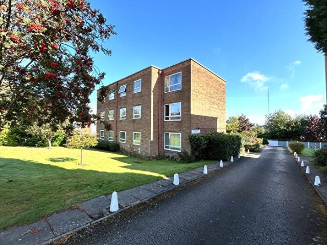 Apartment for rent in Four Oaks, West Midlands