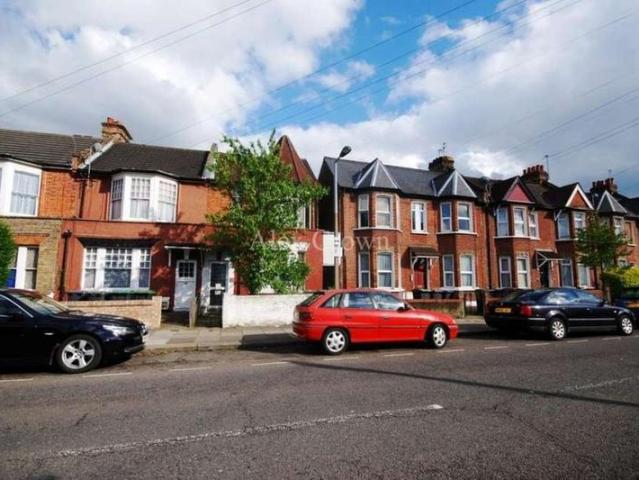 Apartment for rent in Stamford Hill