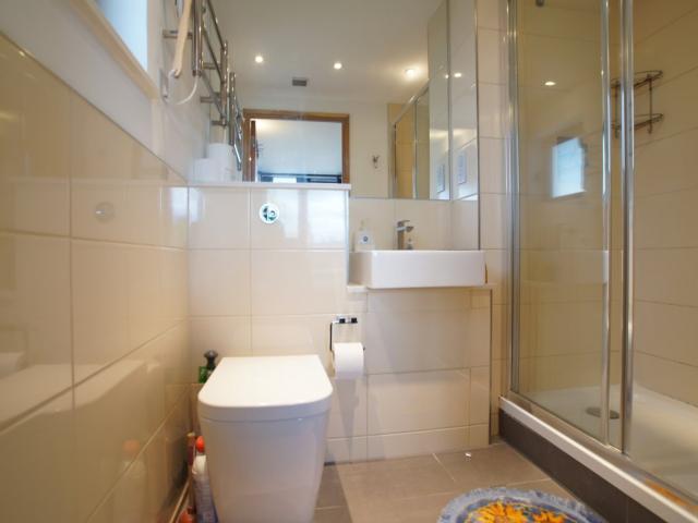 Apartment for rent in North Kensington, Greater London