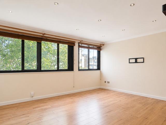 Apartment for rent in Earl's Court, Greater London
