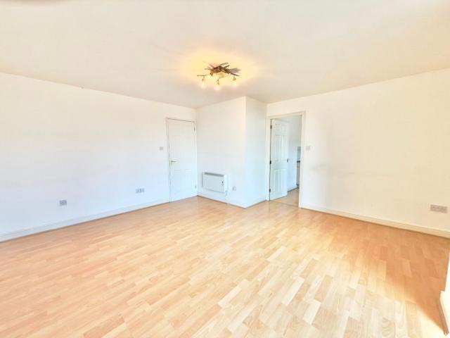 Apartment for rent in Reach, Greater London