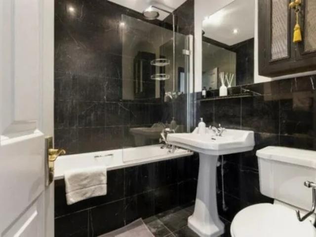 Apartment for rent in Royal Borough of Kensington and Chelsea, Greater London