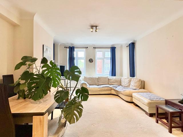 Apartment for rent in St. John's Wood, Greater London