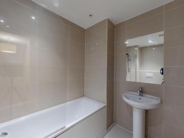 Apartment for rent in London Borough of Harrow, Greater London