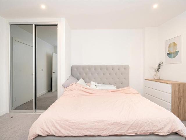 Apartment for rent in Bromley-by-Bow, Poplar Grove