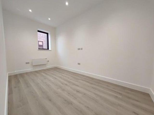 Apartment for rent in Emmbrook, Wokingham