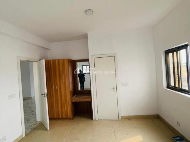 Flat for rent in Eti Osa, Lagos