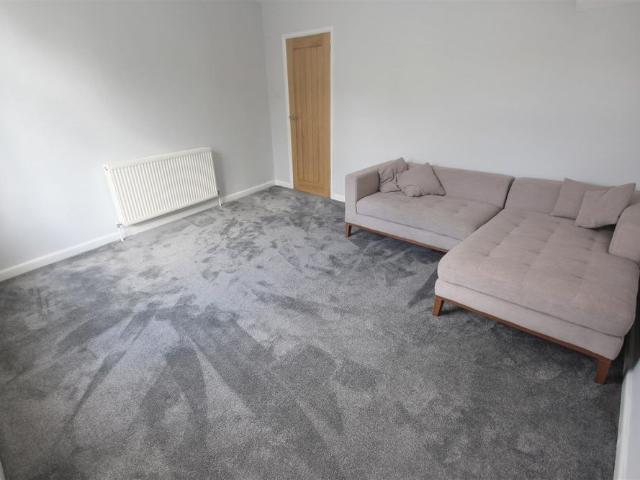 Apartment for rent in Woodseats, South Yorkshire