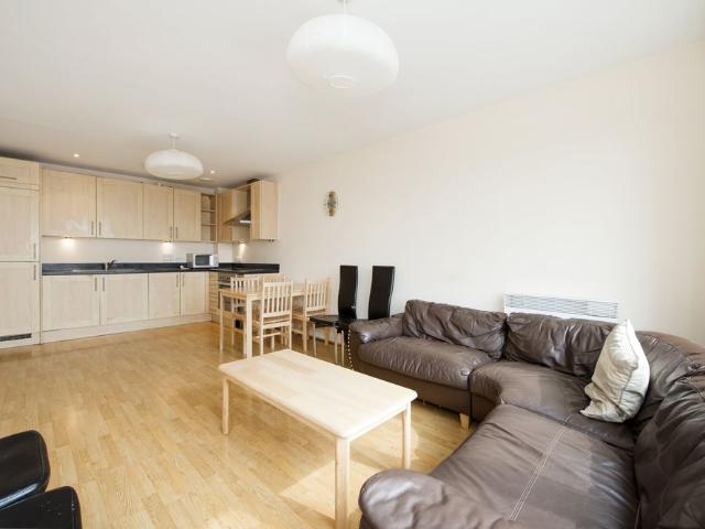 Apartment for rent in London Borough of Ealing, Hanwell